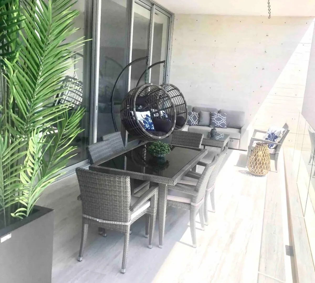 Ocean View Pool In Exclusive Playacar, En-Suite Rooms Playa del Carmen