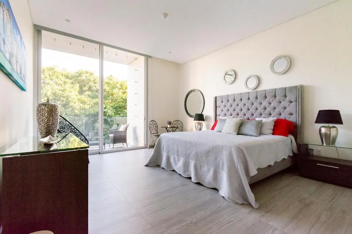 Ocean View Pool In Exclusive Playacar, En-Suite Rooms Playa del Carmen Messico