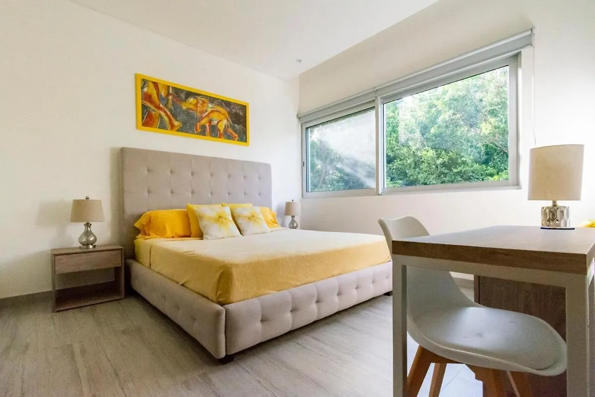 Ocean View Pool In Exclusive Playacar, En-Suite Rooms Playa del Carmen Appartamento